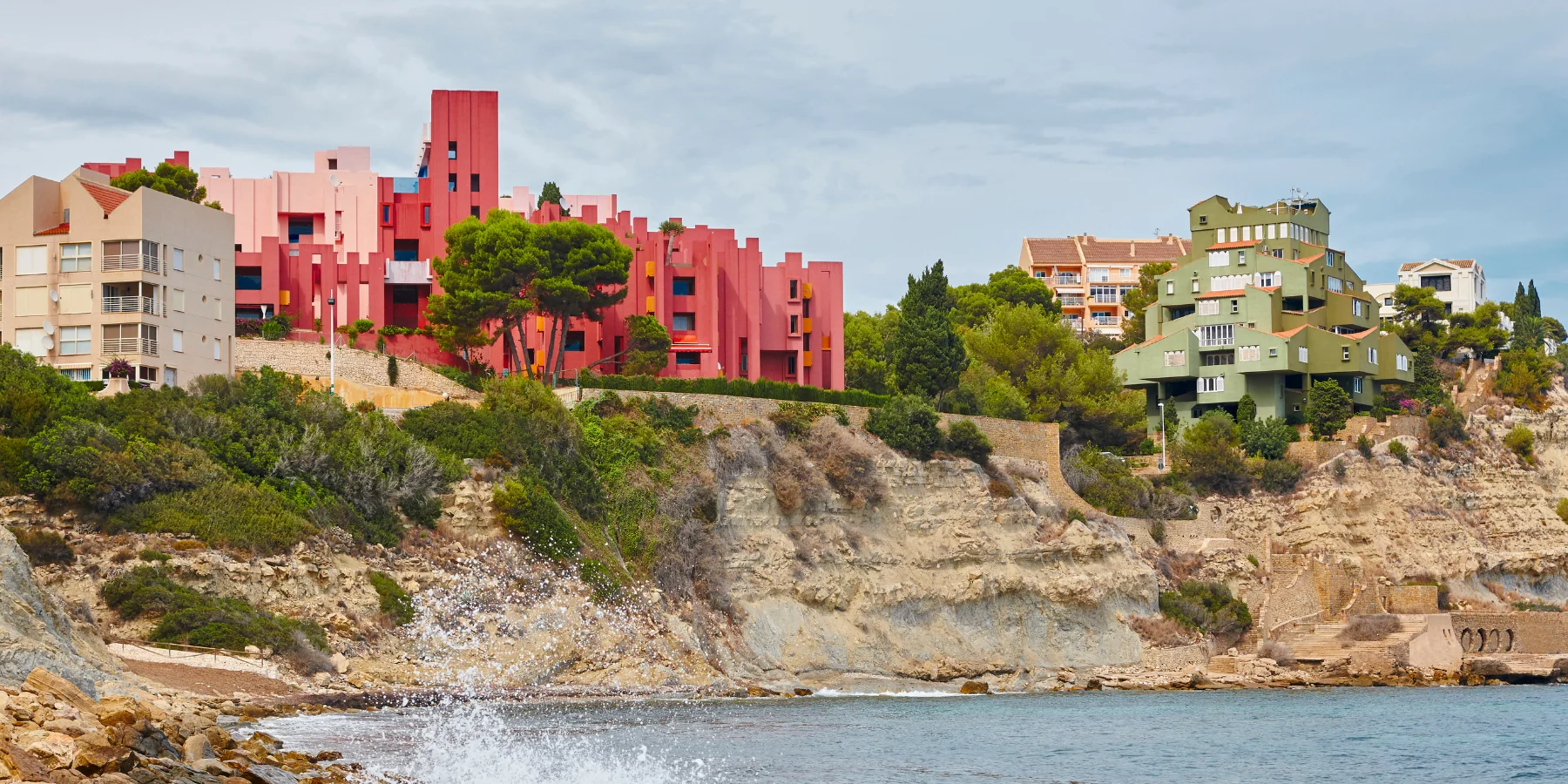 Xanadu and La Muralla Roja buildings seen from afar
